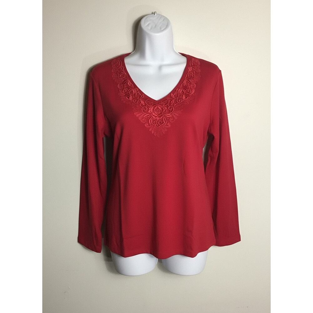 Norm Thompson Women Red V-Neck long sleeve Top Floral detail Flocking Sz. 1X